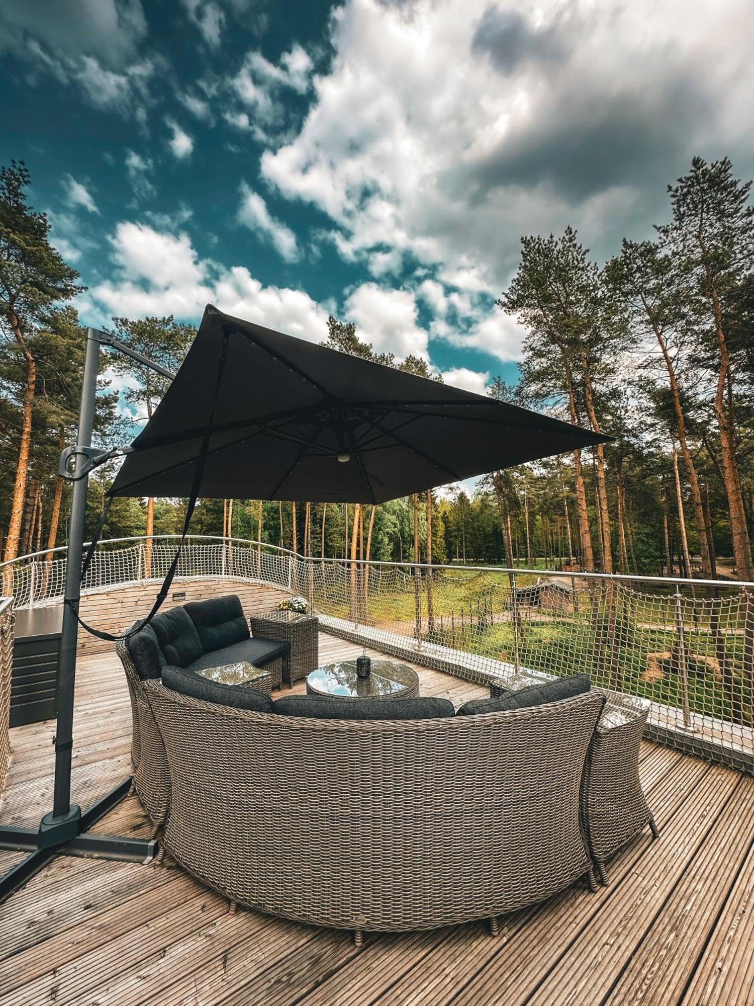 Tree Inn - Das Baumhaushotel Dörverden Extérieur photo